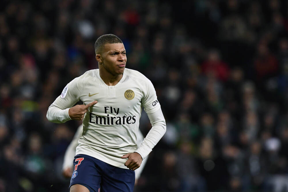 谷歌引爆AI眼镜，资本追逐新风口